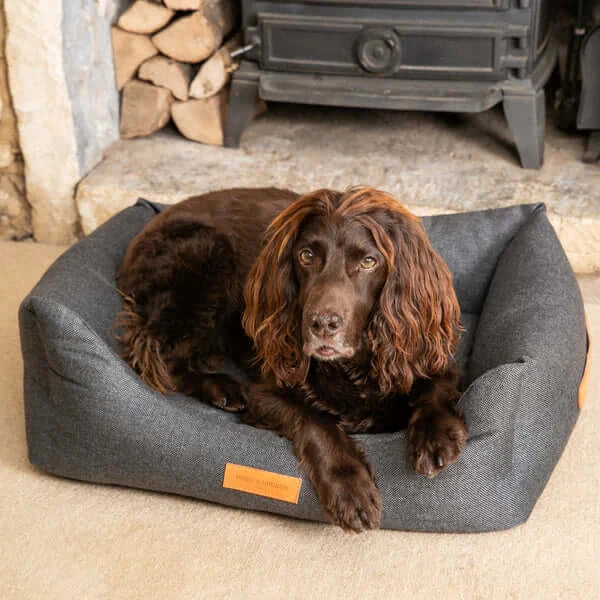Hugo & Hudson Luxury Dark Grey Dog Bed M (70 x 85cm)