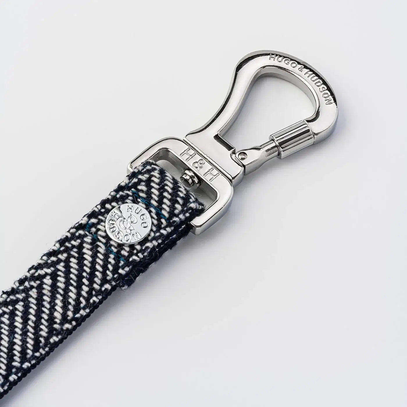 Hugo & Hudson Extra Small/Small Navy Herringbone Lead