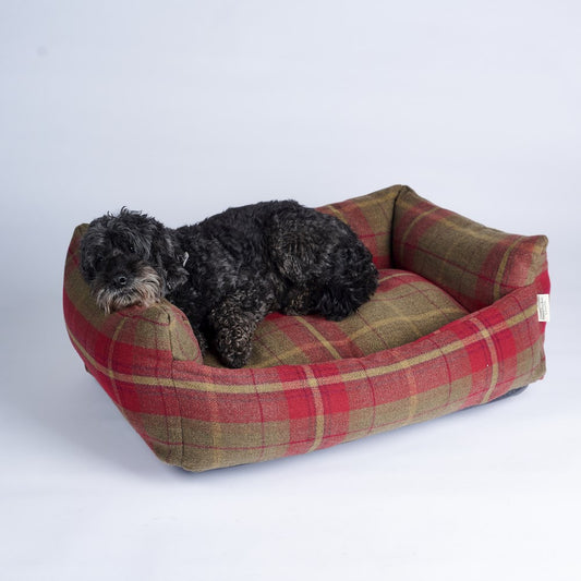 Bronte Glen Rustic Collection Calder Tweed Medium Dog Bed 72x72cm